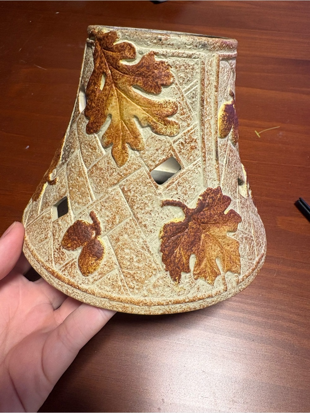 Yankee Candle Decorative Leaf Accent candle topper - Cream and Brown
